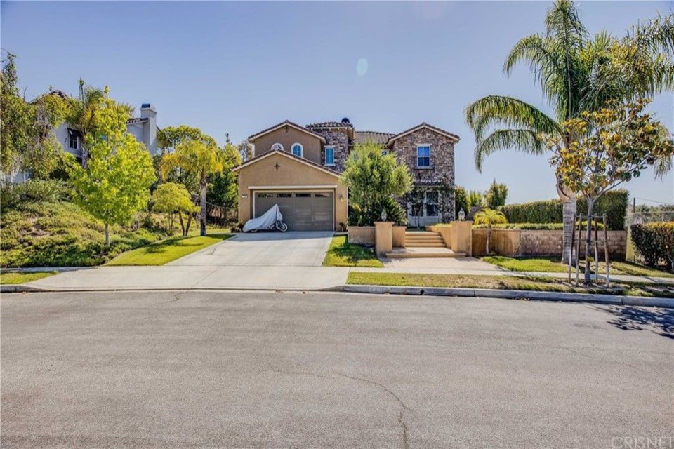 Large two story home in Simi Valley